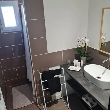 Le Repaire Du Soleil * إج مورت